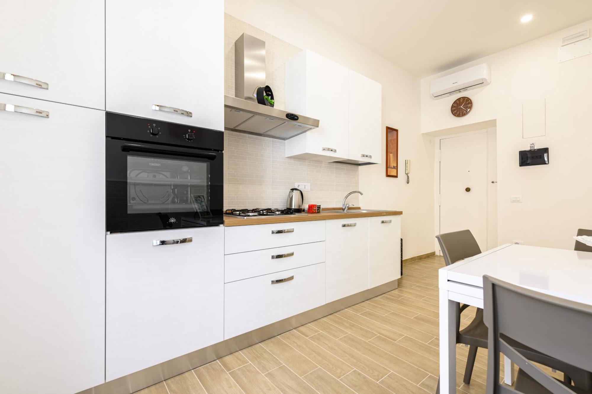 Domus Romeo Apartment Napoli Bagian luar foto