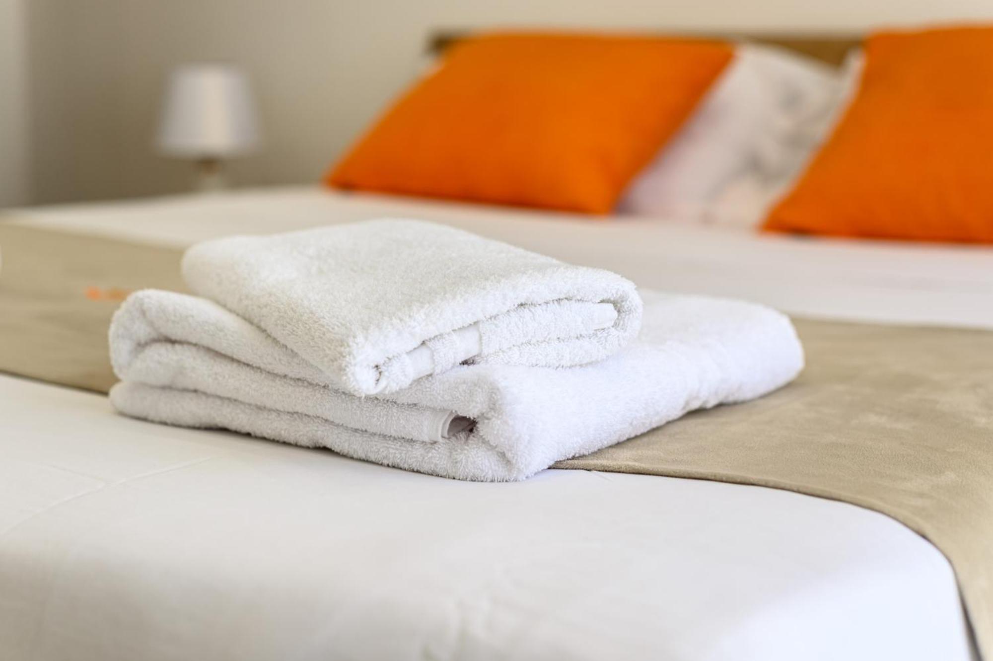 Domus Romeo Apartment Napoli Bagian luar foto