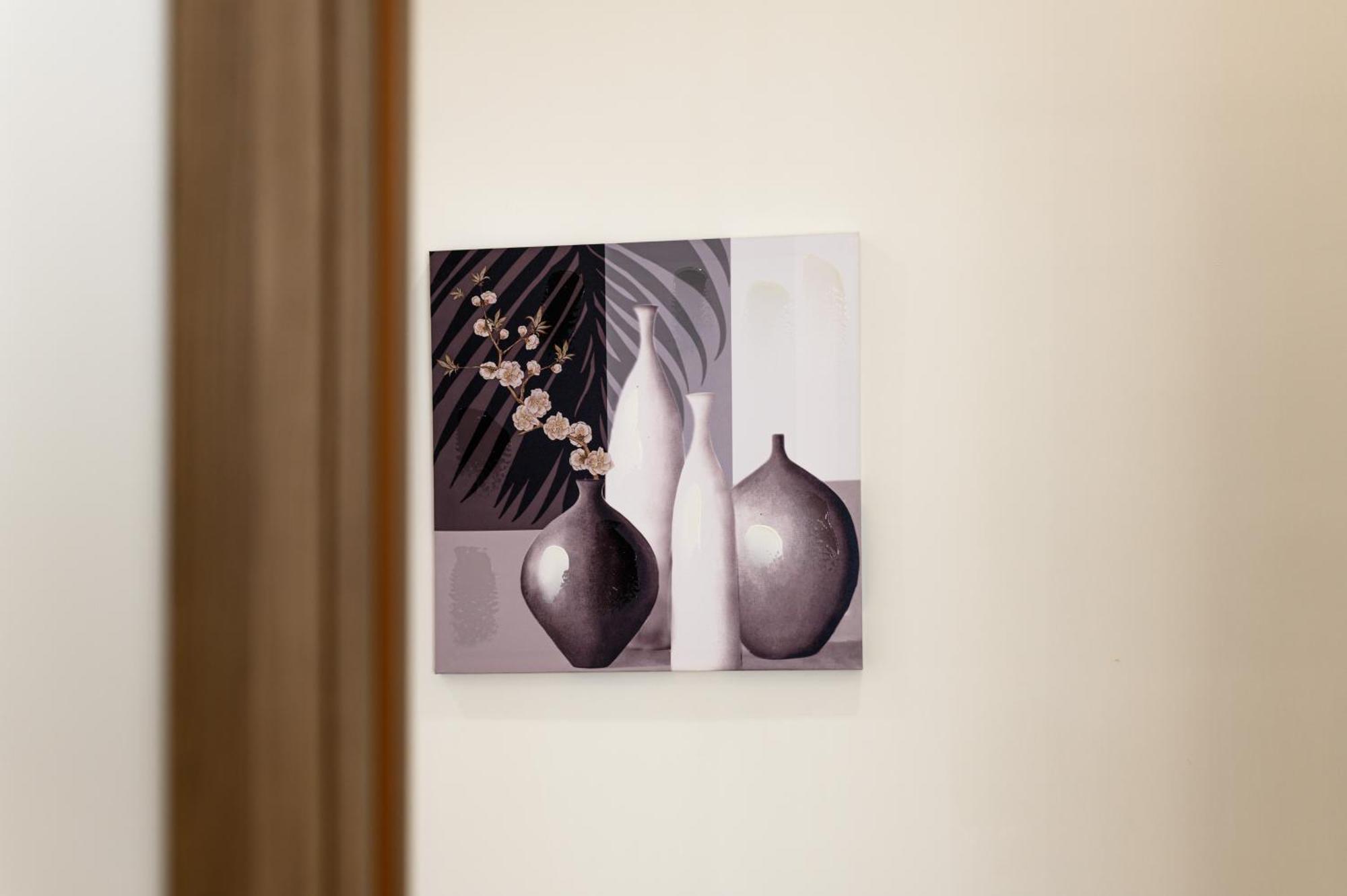 Domus Romeo Apartment Napoli Bagian luar foto