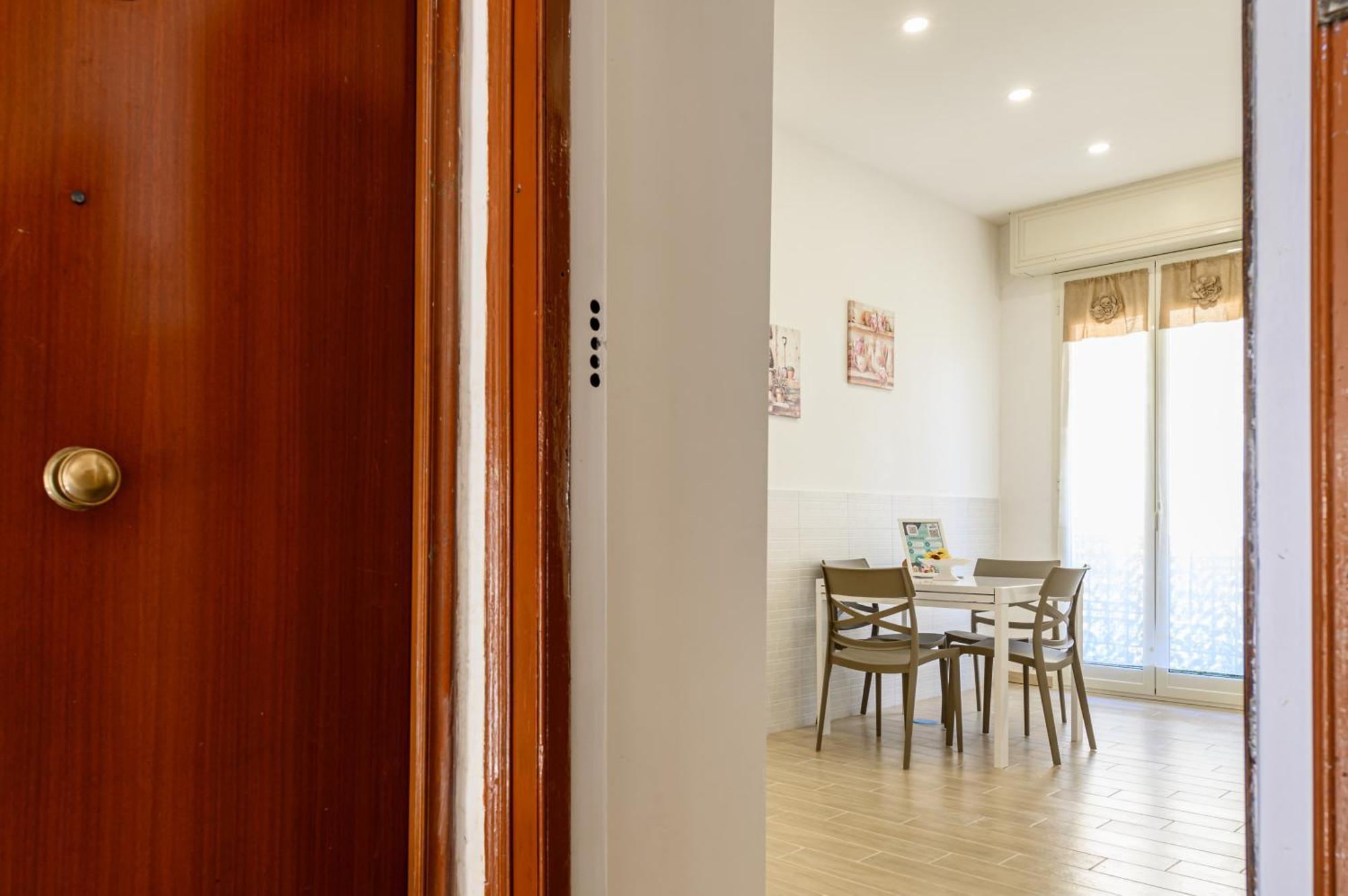 Domus Romeo Apartment Napoli Bagian luar foto