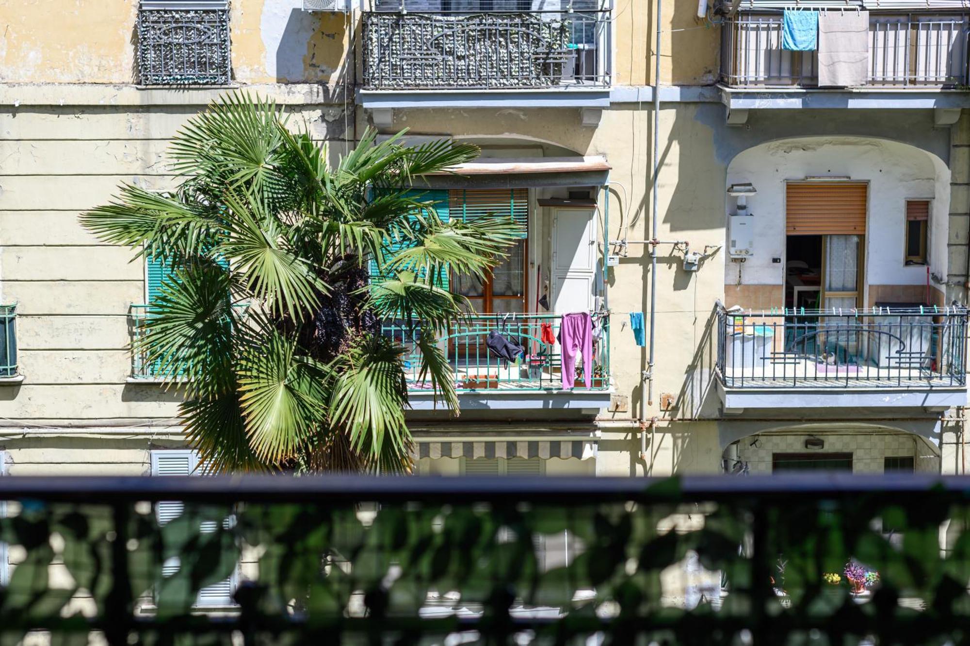 Domus Romeo Apartment Napoli Bagian luar foto
